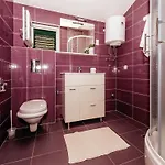 Modern In With Barbecue Apartamento Starigrad Paklenica