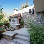 Modern In With Barbecue Apartamento