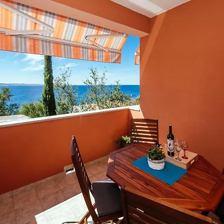 Modern In With Barbecue * Starigrad Paklenica