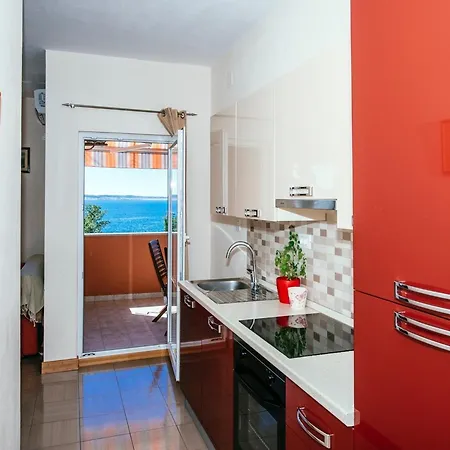 Modern In With Barbecue Daire Starigrad Paklenica
