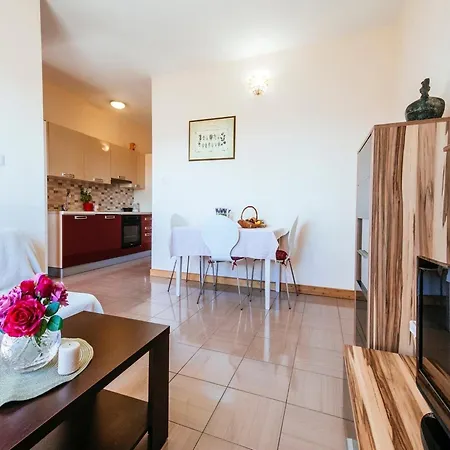 דירה Modern In With Barbecue *