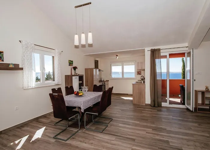 Διαμέρισμα Modern In With Barbecue Starigrad Paklenica