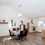 Apartman Modern In With Barbecue Starigrad-Paklenica