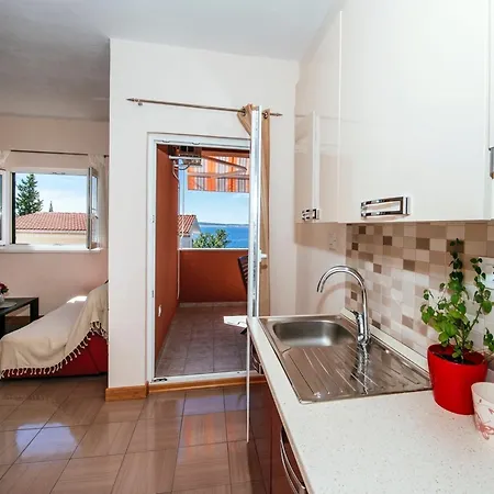 Apartment Modern In With Barbecue *