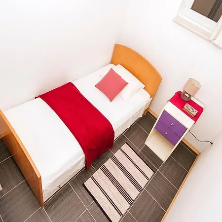 Modern In With Barbecue Apartment Starigrad Paklenica