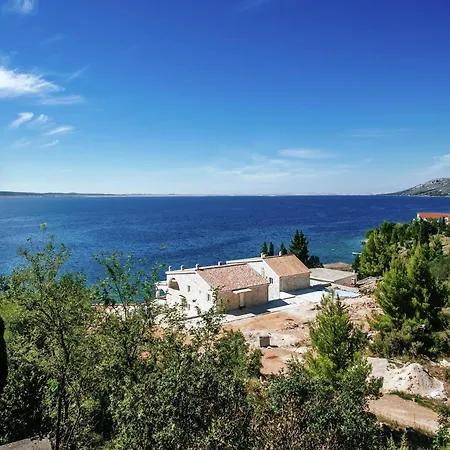 Modern In With Barbecue Apartment Starigrad Paklenica